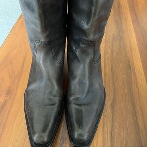 Vero Cuoio boots dark gray barely worn in look pull on